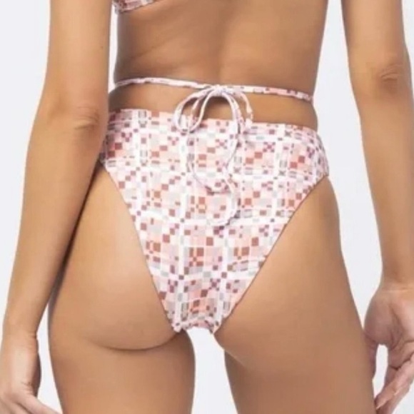 NWT L*Space Joy Bitsy Bikini Bottom in‎ Block Party Front Tie - Picture 2 of 8